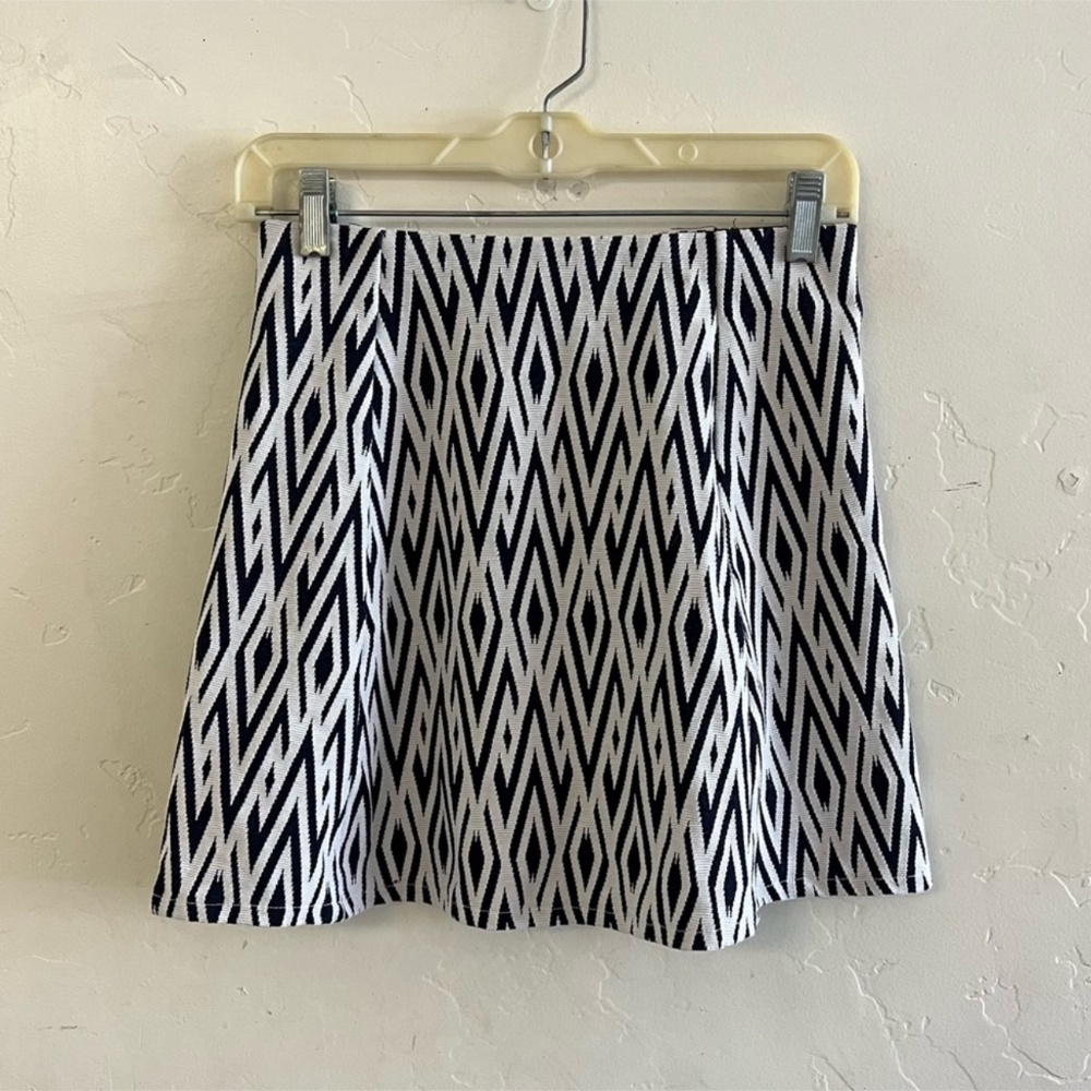 Zara Navy Blue & White Woven Printed A Line Mini Skirt Medium